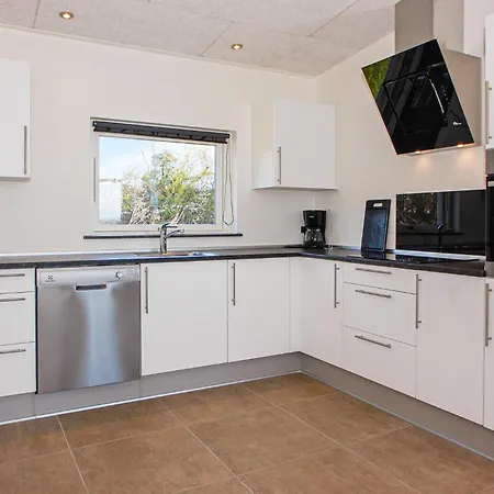 Four-bedroom Haderslev With A Hot Tub 02 Casa vacanze
