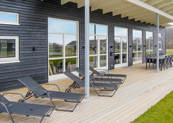 Four-bedroom With A Hot Tub 02 Haderslev